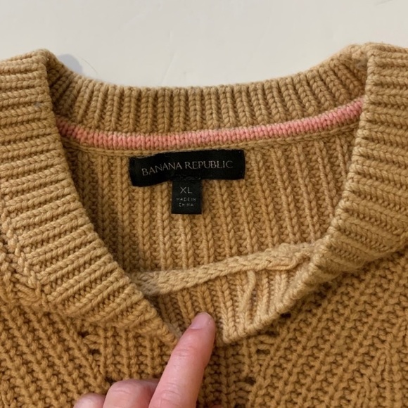 Banana Republic Crew Neck Knit Sweater - Picture 5 of 7